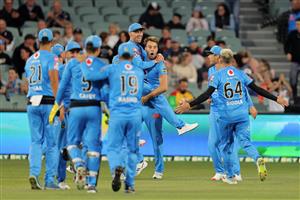 ADELAIDE, AUSTRALIA - JANUARY 05: Harry Conway of the Adelaide Strikers celebrates after dismissing Aaron Finch of the Renegades during the Big Bash League match between the Melbourne Renegades and the Adelaide Strikers at Adelaide Oval, on January 05, 2021, in Adelaide, Australia. (Photo by Daniel Kalisz/Getty Images)