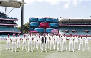 SYDNEY, AUSTRALIA - JANUARY 05: Australia poses for a team photo in their McGrath Foundations Pink Caps during an Australian nets session at the Sydney Cricket Ground on January 05, 2021 in Sydney, Australia. (Photo by Ryan Pierse/Getty Images)
