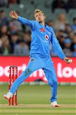 ADELAIDE, AUSTRALIA - JANUARY 05: Danny Briggs of the Adelaide Strikers bowls during the Big Bash League match between the Melbourne Renegades and the Adelaide Strikers at Adelaide Oval, on January 05, 2021, in Adelaide, Australia. (Photo by Daniel Kalisz/Getty Images)