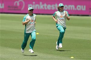 SYDNEY, AUSTRALIA - JANUARY 05: David Warner and Will Pucovski of Australia run during an Australian nets session at the Sydney Cricket Ground on January 05, 2021 in Sydney, Australia. (Photo by Mark Metcalfe/Getty Images)