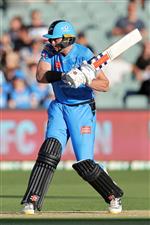 ADELAIDE, AUSTRALIA - JANUARY 05: Matthew Renshaw of the Adelaide Strikers bats during the Big Bash League match between the Melbourne Renegades and the Adelaide Strikers at Adelaide Oval, on January 05, 2021, in Adelaide, Australia. (Photo by Daniel Kalisz/Getty Images)