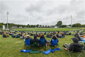 CHRISTCHURCH, NEW ZEALAND - JANUARY 05: General view of Hagley Oval as the new floodlights are used for the first time ever due to bad light during day three of the Second Test match in the series between New Zealand and Pakistan at Hagley Oval on January 05, 2021 in Christchurch, New Zealand. (Photo by Kai Schwoerer/Getty Images)