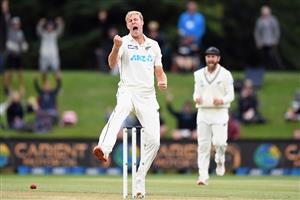 CHRISTCHURCH, NEW ZEALAND - JANUARY 05: Kyle Jamieson of New Zealand unsuccessfully appeals for the wicket of Abid Ali of Pakistan during day three of the Second Test match in the series between New Zealand and Pakistan at Hagley Oval on January 05, 2021 in Christchurch, New Zealand. (Photo by Kai Schwoerer/Getty Images)