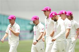 SYDNEY, AUSTRALIA - JANUARY 05: Travis Head and David Warner of Australia walk from the field following a team photo during an Australian nets session at the Sydney Cricket Ground on January 05, 2021 in Sydney, Australia. (Photo by Mark Metcalfe/Getty Images)
