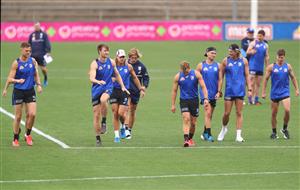 MELBOURNE, AUSTRALIA - JANUARY 06: Bulldogs players are seen during a Western Bulldogs AFL training session at Whitten Oval on January 06, 2021 in Melbourne, Australia. (Photo by Mike Owen/Getty Images)