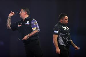 LONDON, ENGLAND - JANUARY 03: Gary Anderson of Scotland in action during the Finals against Gerwyn Price of Wales during Day Sixteen of The PDC William Hill World Darts Championship at Alexandra Palace on January 03, 2021 in London, England. (Photo by Luke Walker/Getty Images)