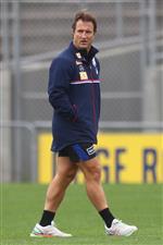 MELBOURNE, AUSTRALIA - JANUARY 06: Bulldogs head coach Luke Beveridge looks on during a Western Bulldogs AFL training session at Whitten Oval on January 06, 2021 in Melbourne, Australia. (Photo by Mike Owen/Getty Images)