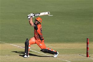 PERTH, AUSTRALIA - JANUARY 06: Colin Munro of the Scorchers bats during the Big Bash League match between the Perth Scorchers and the Sydney Sixers at Optus Stadium, on January 06, 2021, in Perth, Australia. (Photo by Paul Kane/Getty Images)