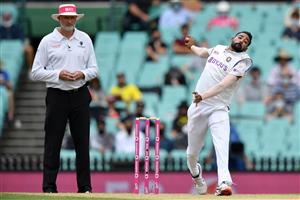 Indian paceman Mohammed Siraj bowls on day two of the third cricket Test match at Sydney Cricket Ground (SCG) between Australia and India on January 8, 2021. (Photo by Saeed KHAN / AFP) / --IMAGE RESTRICTED TO EDITORIAL USE - NO COMMERCIAL USE-- (Photo by SAEED KHAN/AFP via Getty Images)