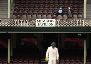 SYDNEY, AUSTRALIA - JANUARY 08: Spectators wearing face masks look on during day two of the 3rd Test match in the series between Australia and India at Sydney Cricket Ground on January 08, 2021 in Sydney, Australia. (Photo by Ryan Pierse/Getty Images)