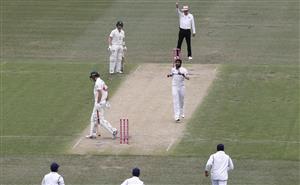 SYDNEY, AUSTRALIA - JANUARY 08: Jasprit Bumrah of India celebrates after taking the wicket of Cameron Green of Australia during day two of the 3rd Test match in the series between Australia and India at Sydney Cricket Ground on January 08, 2021 in Sydney, Australia. (Photo by Ryan Pierse/Getty Images)