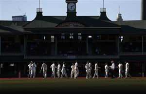 SYDNEY, AUSTRALIA - JANUARY 11: Players and Umpires congratulate each other as the match ended in a draw during day five of the 3rd Test match in the series between Australia and India at Sydney Cricket Ground on January 11, 2021 in Sydney, Australia. (Photo by Ryan Pierse/Getty Images)