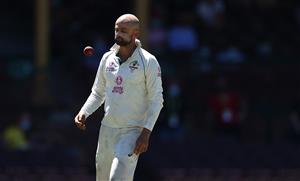 SYDNEY, AUSTRALIA - JANUARY 11: Nathan Lyon of Australia prepares to bowl during day five of the 3rd Test match in the series between Australia and India at Sydney Cricket Ground on January 11, 2021 in Sydney, Australia. (Photo by Ryan Pierse/Getty Images)