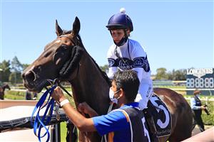 SYDNEY, AUSTRALIA - JANUARY 16: Rachel King on Harpo Marx returns to scale after winning race 4 the Precise Air Handicap during Sydney Racing at Rosehill Gardens on January 16, 2021 in Sydney, Australia. (Photo by Mark Evans/Getty Images)