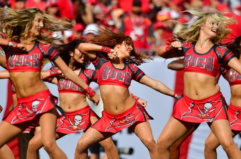tampa bay cheerleaders