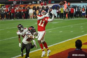 TAMPA, FLORIDA - FEBRUARY 07: Demarcus Robinson #11 of the Kansas City Chiefs is unable to catch a pass during the fourth quarter against the Tampa Bay Buccaneers in Super Bowl LV at Raymond James Stadium on February 07, 2021 in Tampa, Florida. (Photo by Patrick Smith/Getty Images)