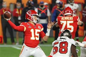 TAMPA, FLORIDA - FEBRUARY 07: Patrick Mahomes #15 of the Kansas City Chiefs looks to pass during the second quarter against the Tampa Bay Buccaneers in Super Bowl LV at Raymond James Stadium on February 07, 2021 in Tampa, Florida. (Photo by Patrick Smith/Getty Images)