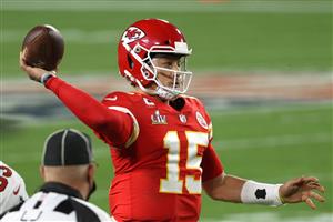 TAMPA, FLORIDA - FEBRUARY 07: Patrick Mahomes #15 of the Kansas City Chiefs looks to pass in the fourth quarter against the Tampa Bay Buccaneers in Super Bowl LV at Raymond James Stadium on February 07, 2021 in Tampa, Florida. (Photo by Patrick Smith/Getty Images)
