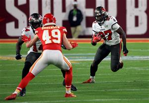 TAMPA, FLORIDA - FEBRUARY 07: Ronald Jones II #27 of the Tampa Bay Buccaneers carries the ball during the second quarter against the Kansas City Chiefs in Super Bowl LV at Raymond James Stadium on February 07, 2021 in Tampa, Florida. (Photo by Mike Ehrmann/Getty Images)