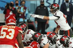 TAMPA, FLORIDA - FEBRUARY 07: Tom Brady #12 of the Tampa Bay Buccaneers signals before a play in the second quarter against the Kansas City Chiefs in Super Bowl LV at Raymond James Stadium on February 07, 2021 in Tampa, Florida. (Photo by Patrick Smith/Getty Images)