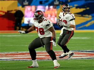 TAMPA, FLORIDA - FEBRUARY 07: Tom Brady #12 of the Tampa Bay Buccaneers looks to pass during the second quarter against the Kansas City Chiefs in Super Bowl LV at Tampa Bay Buccaneers Raymond James Stadium on February 07, 2021 in Tampa, Florida. (Photo by Mike Ehrmann/Getty Images)