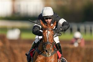 ESHER, ENGLAND - FEBRUARY 18: Harry Skelton riding No Getaway clear the last to win The Kingston Handicap Chase at Sandown Park Racecourse on February 18, 2021 in Esher, England. Due to the coronavirus pandemic, owners along with the paying public will not be allowed to attend the meeting. (Photo by Alan Crowhurst/Getty Images)