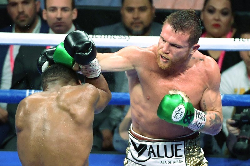 Canelo Alvarez Danny Jacobs Canelo Alvarez Danny Jacobs