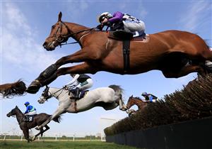SOUTHWELL, ENGLAND - MARCH 31: General Custard ridden by Fergus Gregory in action during The Weatherbys nhstallions.co.uk Handicap Hurdle at Southwell Racecourse on March 31, 2021 in Southwell, England. (Photo by Mike Egerton-Pool/Getty Images)