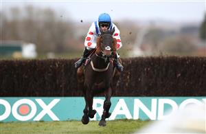 LIVERPOOL, ENGLAND - APRIL 08: Clan Des Obeaux ridden by Harry Cobden coming home to win the Betway Bowl Chase during the Liverpool NHS Day of the 2021 Randox Health Grand National Festival at Aintree Racecourse on April 8, 2021 in Liverpool, England. (Photo by Tim Goode - Pool/Getty Images)