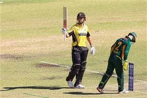 PERTH, AUSTRALIA - APRIL 08: Mitch Marsh of Western Australia celebrates his half century during the Marsh One Day Cup match between Western Australia and Tasmania at the WACA on April 08, 2021 in Perth, Australia. (Photo by Paul Kane/Getty Images)