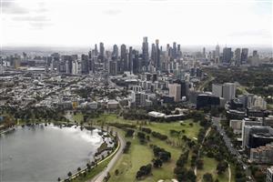 MELBOURNE, AUSTRALIA - APRIL 14: A general view of the Formula 1 Australian Grand Prix track in Albert Park on April 14, 2021 in Melbourne, Australia. (Photo by Darrian Traynor/Getty Images)