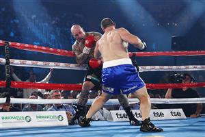 WOLLONGONG, AUSTRALIA - APRIL 21: Paul Gallen punches Lucas Browne during their bout at WIN Entertainment Centre on April 21, 2021 in Wollongong, Australia. (Getty Images)