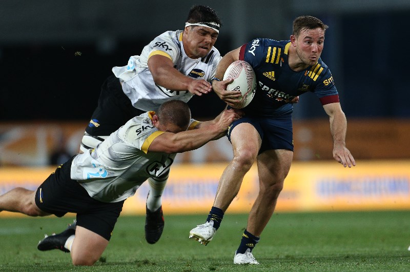 Highlanders vs Hurricanes