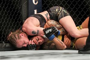 JACKSONVILLE, FL - APRIL 24: Valentina Shevchenko (L) of Kyrgystan fights Jessica Andrade of Brazil during the Womens Flyweight Title bout of UFC 261 at VyStar Veterans Memorial Arena on April 24, 2021 in Jacksonville, Florida. (Getty Images)