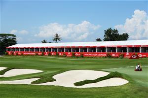 SINGAPORE, SINGAPORE - APRIL 26: Tournament staff prepare the 18th green prior to the HSBC Women's World Championship at Sentosa Golf Club on April 26, 2021 in Singapore. (Getty Images)