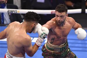 LAS VEGAS, NEVADA - MAY 22: Josh Taylor (R) and Jose Ramirez battle during their junior welterweight world unification title fight at Virgin Hotels Las Vegas on May 22, 2021 in Las Vegas, Nevada. Taylor won by unanimous decision. (Getty Images)