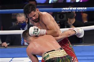 LAS VEGAS, NEVADA - MAY 22: Jose Ramirez (R) and Josh Taylor battle during their junior welterweight world unification title fight at Virgin Hotels Las Vegas on May 22, 2021 in Las Vegas, Nevada. Taylor won by unanimous decision. (Getty Images)