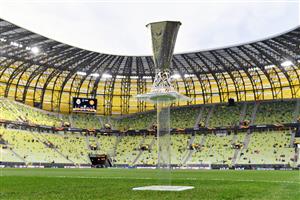 GDANSK, POLAND - MAY 26: A detailed view of the UEFA Europa League Trophy inside of the stadium ahead of the UEFA Europa League Final between Villarreal CF and Manchester United at Gdansk Arena on May 26, 2021 in Gdansk, Poland. (Getty Images)