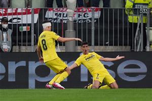 GDANSK, POLAND - MAY 26: Gerard Moreno of Villarreal celebrates after scoring their team's first goal with team mate Juan Foyth during the UEFA Europa League Final between Villarreal CF and Manchester United at Gdansk Arena on May 26, 2021 in Gdansk, Poland. (Getty Images)