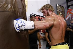 MIAMI BEACH, FLORIDA - JUNE 02: Logan Paul works out at the 5th St. Gym prior to his June 6th exhibition boxing match against Floyd Mayweather on June 02, 2021 in Miami Beach, Florida. (Getty Images)