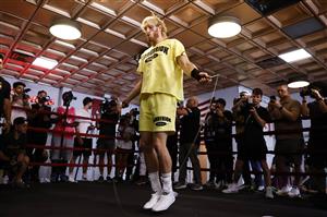 MIAMI BEACH, FLORIDA - JUNE 02: Logan Paul works out at the 5th St. Gym prior to his June 6th exhibition boxing match against Floyd Mayweather on June 02, 2021 in Miami Beach, Florida. (Getty Images)