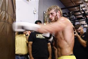 MIAMI BEACH, FLORIDA - JUNE 02: Logan Paul works out at the 5th St. Gym prior to his June 6th exhibition boxing match against Floyd Mayweather on June 02, 2021 in Miami Beach, Florida. (Getty Images)