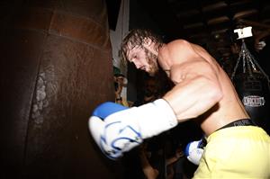 MIAMI BEACH, FLORIDA - JUNE 02: Logan Paul works out at the 5th St. Gym prior to his June 6th exhibition boxing match against Floyd Mayweather on June 02, 2021 in Miami Beach, Florida. (Getty Images)