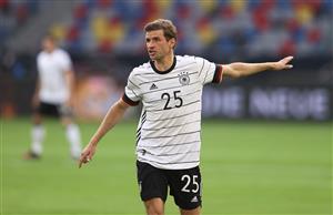 DUESSELDORF, GERMANY - JUNE 07: Thomas Muller of Germany gives instructions to their side during the international friendly match between Germany and Latvia at Merkur Spiel-Arena on June 07, 2021 in Duesseldorf, Germany. (Getty Images)