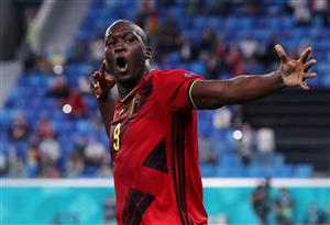 SAINT PETERSBURG, RUSSIA - JUNE 12: Romelu Lukaku of Belgium celebrates after scoring their side's third goal during the UEFA Euro 2020 Championship Group B match between Belgium and Russia on June 12, 2021 in Saint Petersburg, Russia. (Getty Images)