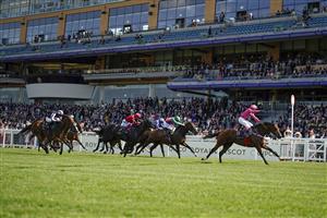 ASCOT, ENGLAND - JUNE 15: Cieren Fallon riding Oxted (R) win The King's Stand Stakes on day one of the Royal Ascot meeting at Ascot Racecourse on June 15, 2021 in Ascot, England. A total of twelve thousand racegoers made up of owners and the public are permitted to attend the meeting due to it being an Events Research Programme (ERP) set up by the Government due to the Coronavirus pandemic. (Photo by Alan Crowhurst/Getty Images)