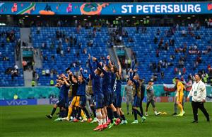 SAINT PETERSBURG, RUSSIA - JUNE 14: Players of Slovakia celebrate after victory in the UEFA Euro 2020 Championship Group E match between Poland and Slovakia at the Saint Petersburg Stadium on June 14, 2021 in Saint Petersburg, Russia. (Getty Images)