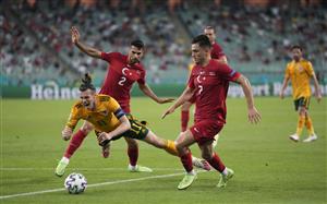 BAKU, AZERBAIJAN - JUNE 16: Gareth Bale of Wales is fouled by Zeki Celik of Turkey leading to a penalty being awarded during the UEFA Euro 2020 Championship Group A match between Turkey and Wales at Baku Olimpiya Stadionu on June 16, 2021 in Baku, Azerbaijan. (Getty Images)