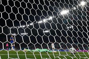 Switzerland's goalkeeper Yann Sommer reacts after conceding a third goal during the UEFA EURO 2020 Group A football match between Italy and Switzerland at the Olympic Stadium in Rome on June 16, 2021. (Getty Images)