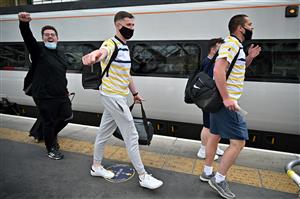 GLASGOW, SCOTLAND - JUNE 17: Scotland football supporters gather at Central Station before boarding trains to London on June 17, 2021 in Glasgow, Scotland. Officials in Scotland and London, where the match will be hosted at Wembley Stadium, have discouraged Scottish fans without tickets to the event of coming south, due to concerns about the spread of Covid-19. (Getty Images)